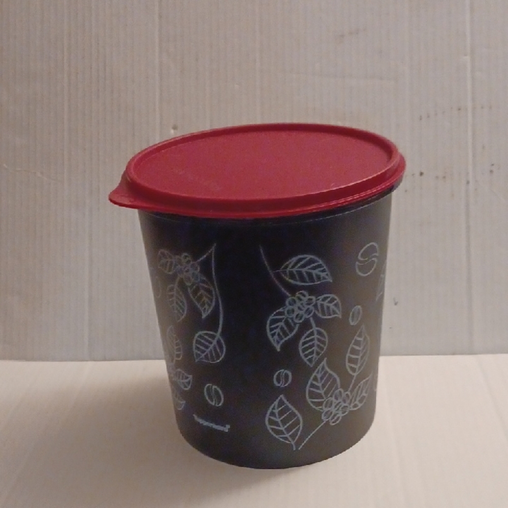 4/$60 Tupperware Coffee Station Container With Lid & Insert
